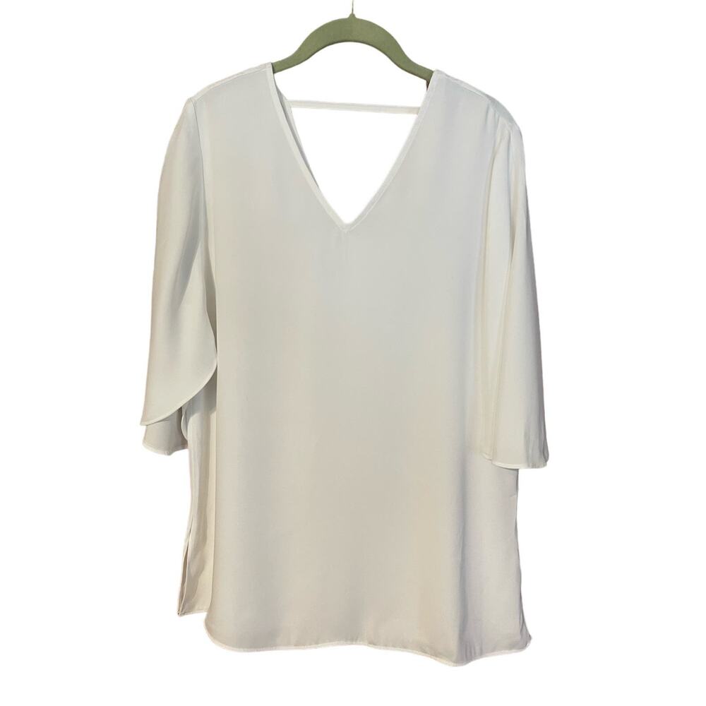 Chico's White V Neck Elbow Length Flutter Sleeve Tunic Top Size Small NWOT